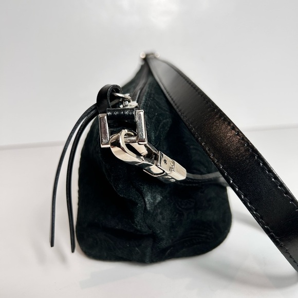 Vintage Pegabo Elegant Black Embossed fabric Purse, Shoulder strap, like NEW - Picture 7 of 8